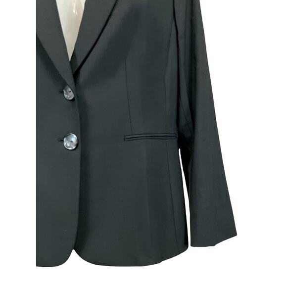 Antonio Melani Women's Black Two-Button Career Chic Front Blazer Lined | Size 14 - Picture 6 of 9